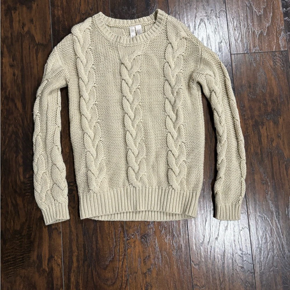 Forever 21 Small Cream Sweater